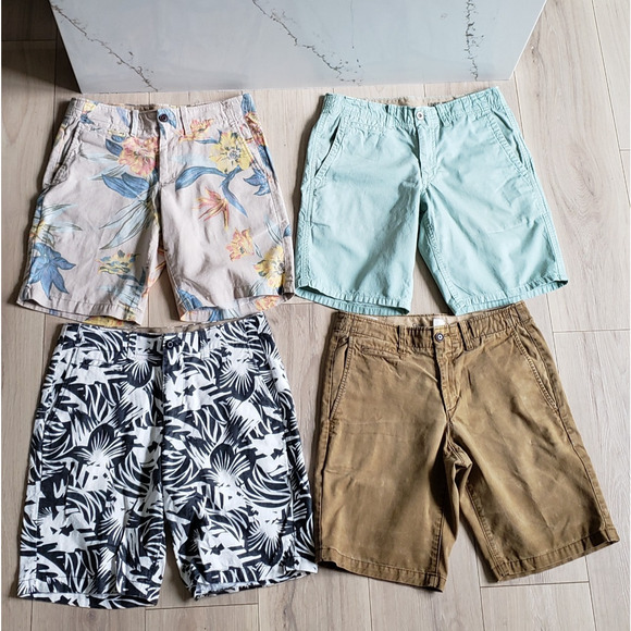GAP Shorts Lot Mens 29 4pc Floral Geo Mint Brown Tan Chino Lived-In Fit Cotton - Picture 2 of 16